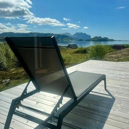 Family With Views Of Donnamannen Mountain Ferienhaus Donnes