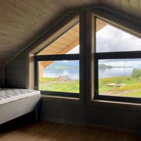 Ferienhaus Family With Views Of Donnamannen Mountain