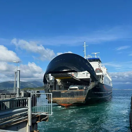 Dom wakacyjny Family With Views Of Donnamannen Mountain